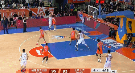 北京男篮末节崩盘麦基爆发难救主许利民战术选