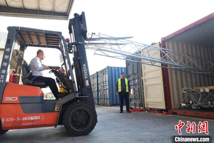 成都2025世运会赛事设备通过中欧班列顺利通关