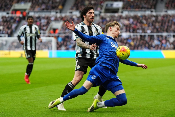 托纳利欲离队引豪门争夺 纽卡欧冠前景成关键