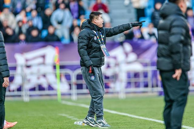 于根伟战术大调整迎战申花 津门虎能否绝境突围