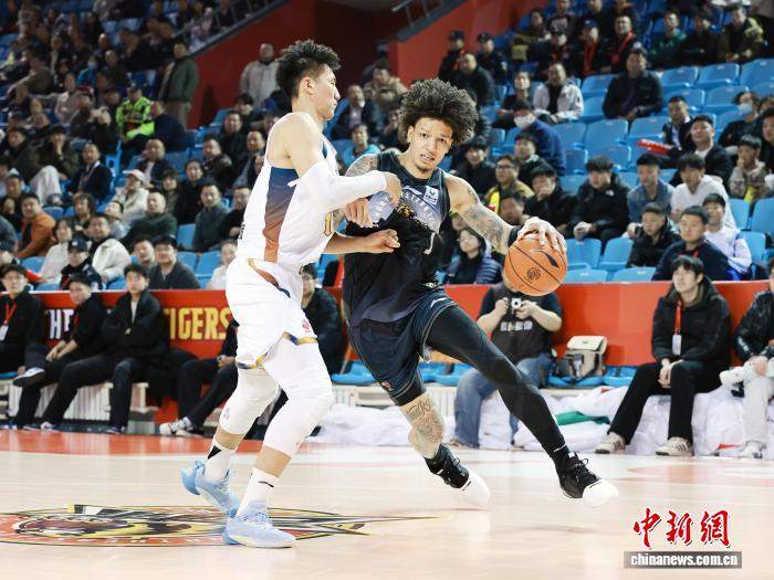 吉林男篮力克四川终结对手36连败